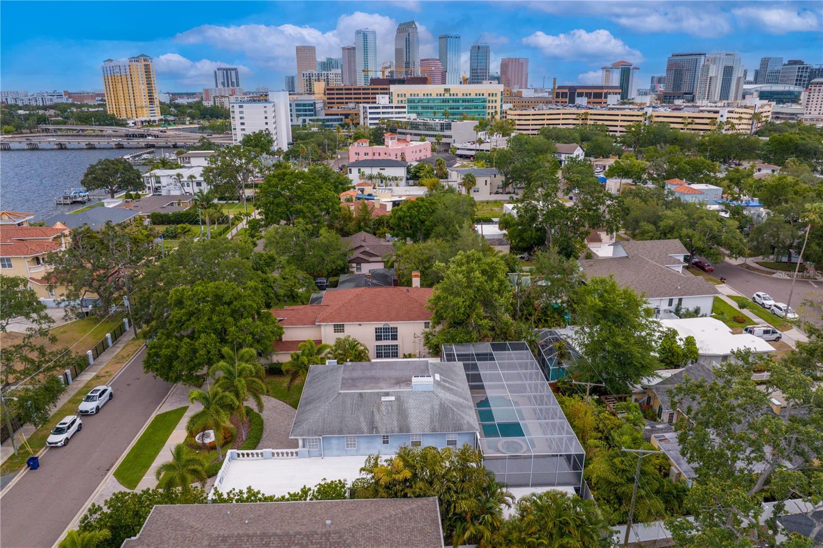 Listing photo id 60 for 45 Adalia Avenue