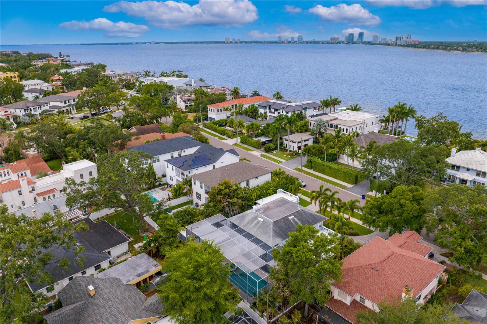 Listing photo id 63 for 45 Adalia Avenue