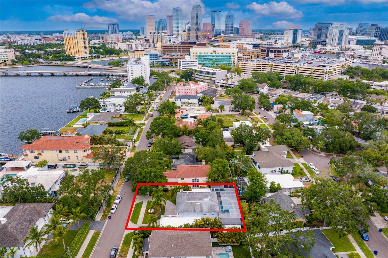 Listing photo id 65 for 45 Adalia Avenue