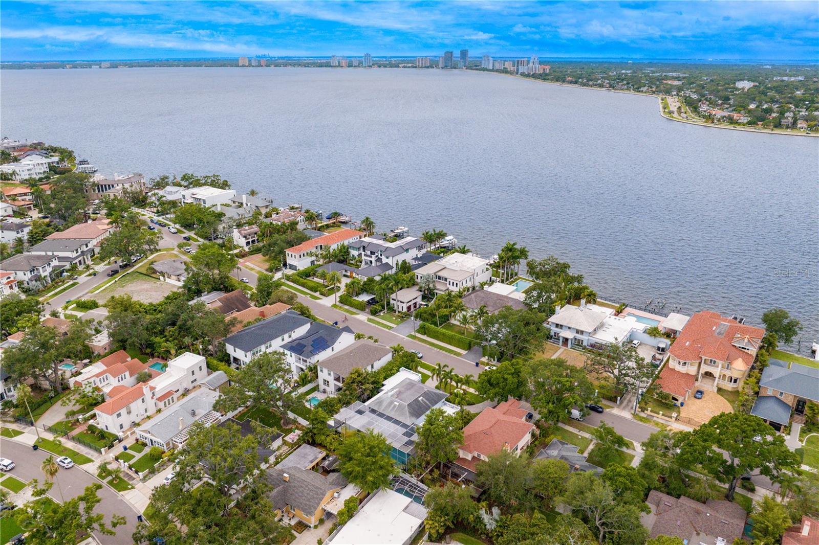 Listing photo id 68 for 45 Adalia Avenue