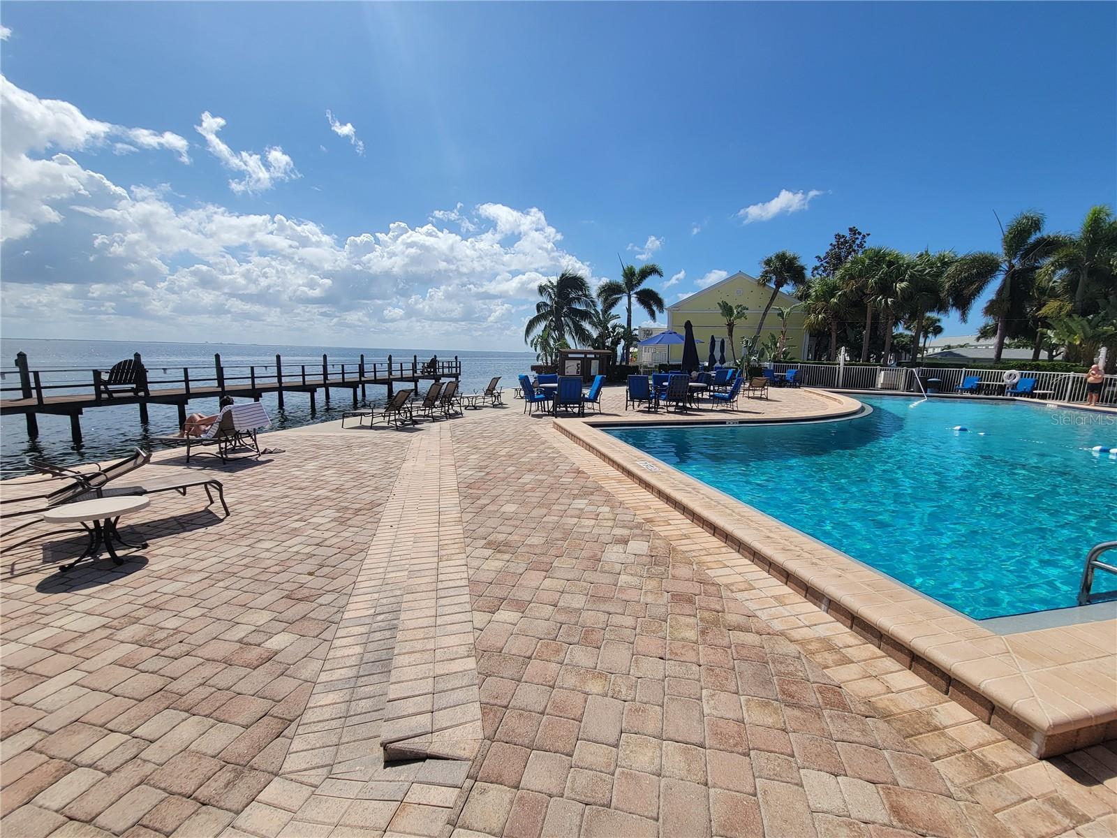 Image 33 of 35 For 4827 Coquina Key Drive Se B