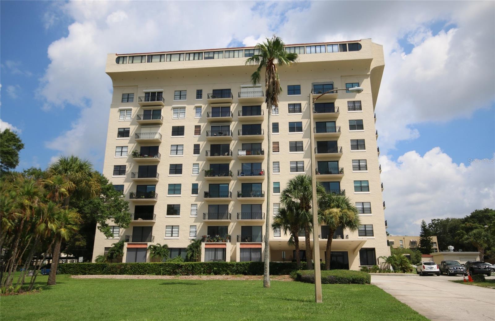 Image 1 of 13 For 2109 Bayshore Boulevard 703