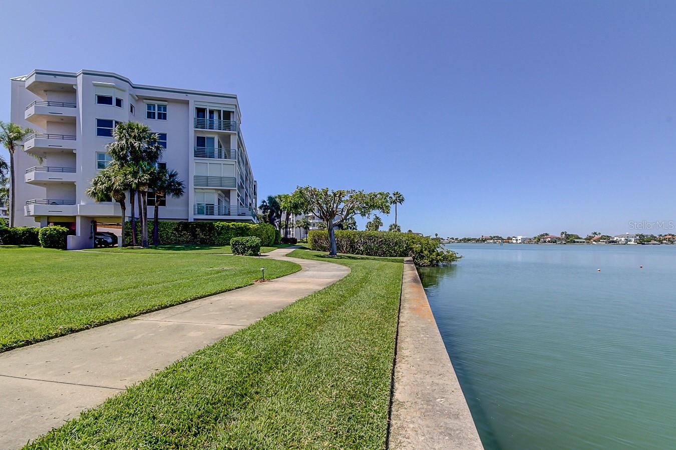 Image 50 of 58 For 7922 Sailboat Key Boulevard S 607