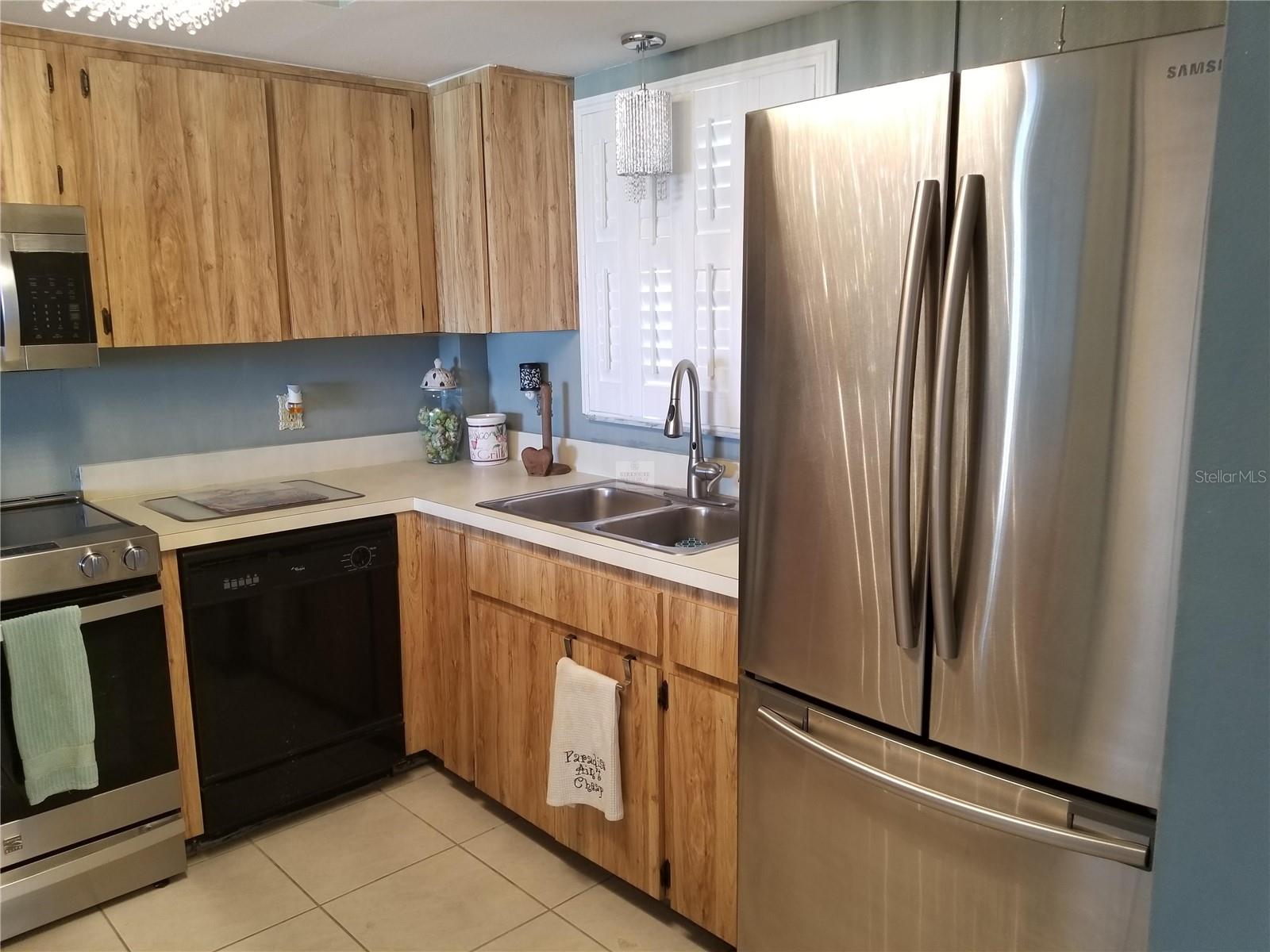Image 4 of 17 For 9815 Harrell Avenue 502