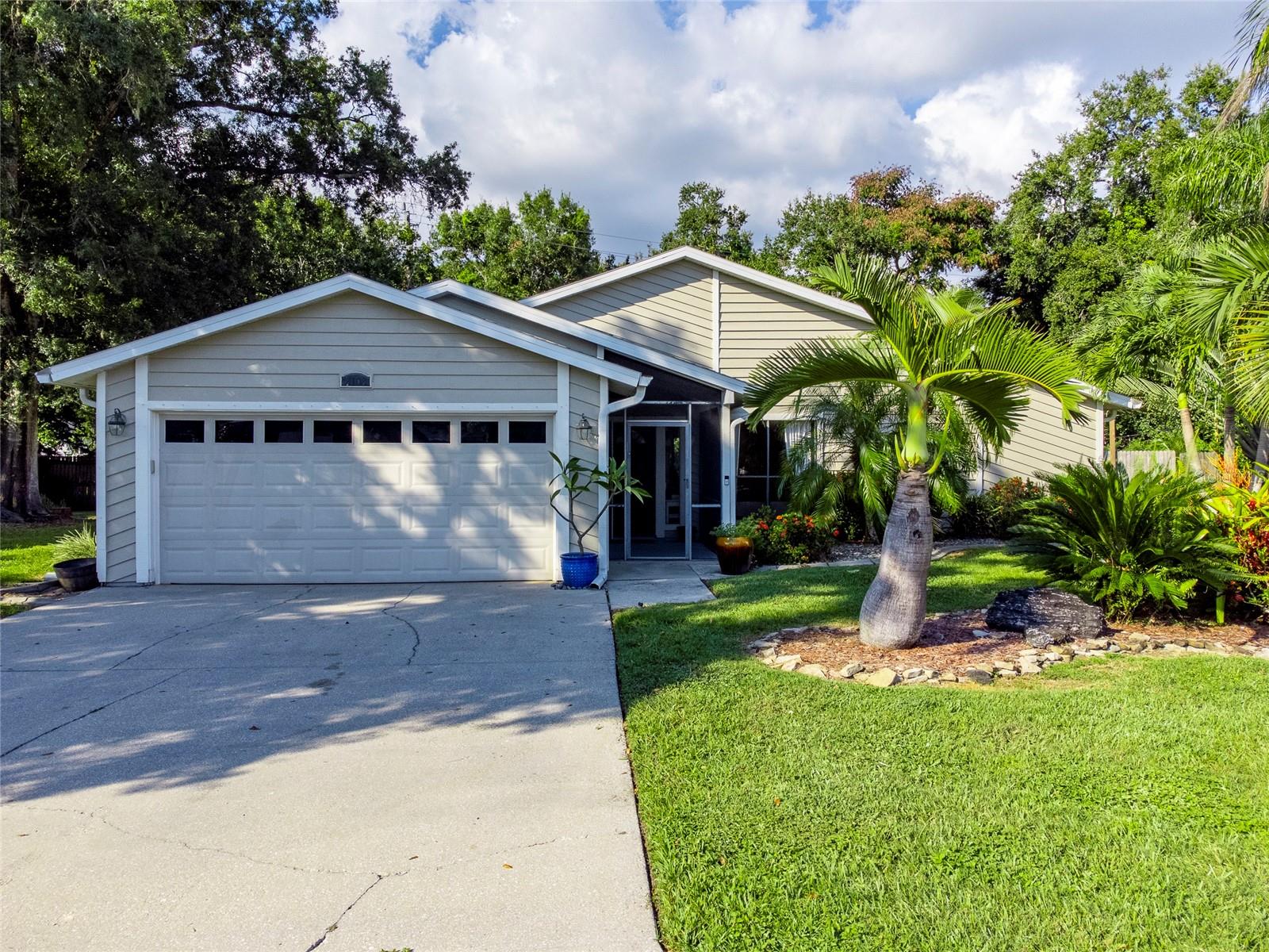 Details for 8108 Glenbrooke Place, SARASOTA, FL 34243