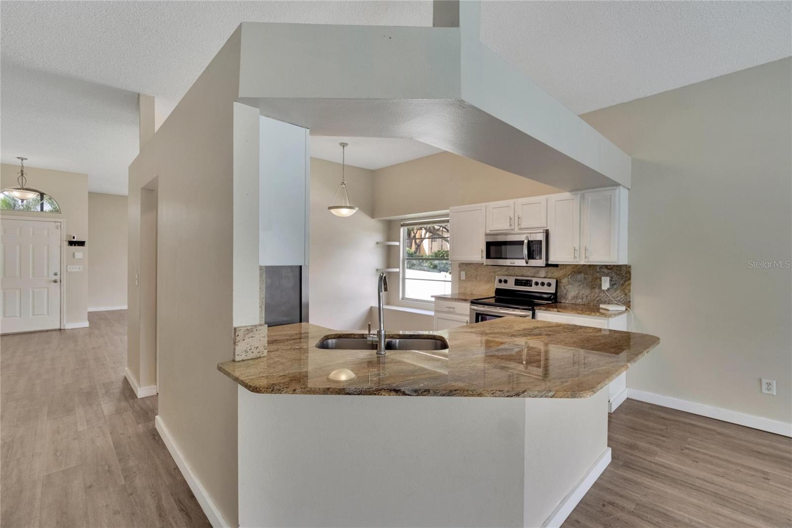 Listing photo id 18 for 10937 Carnelian Lane