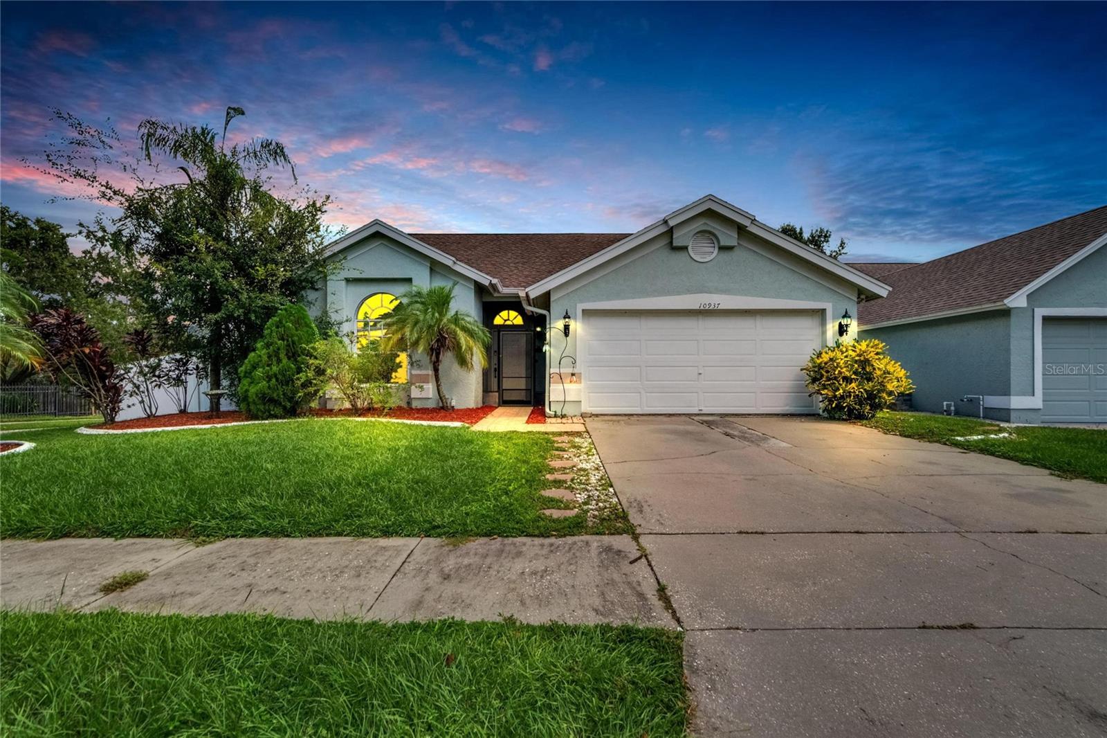 Listing photo id 1 for 10937 Carnelian Lane