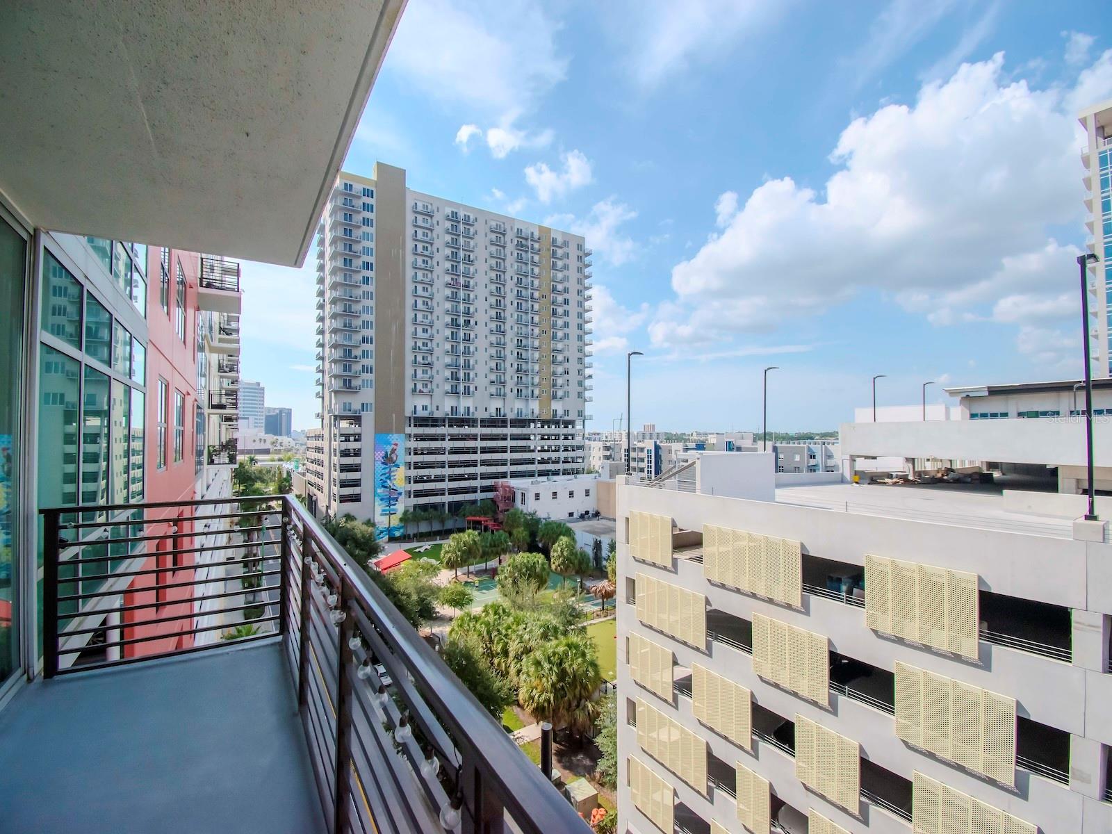 Listing photo id 36 for 1208 Kennedy Boulevard 715