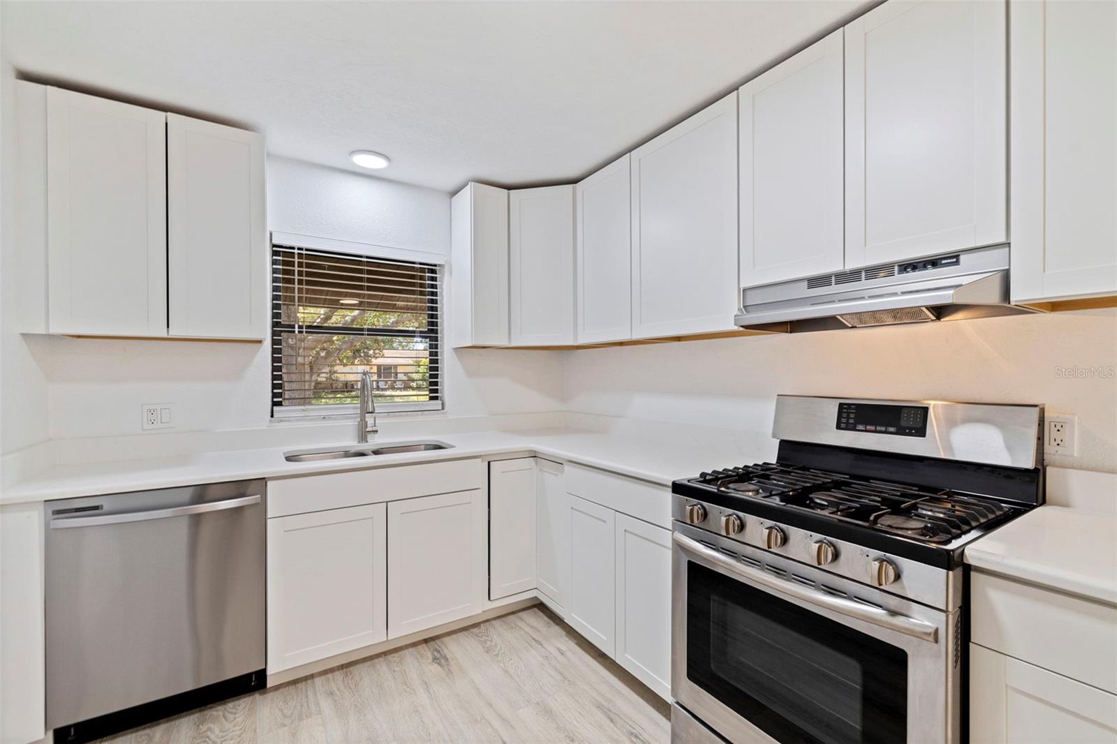 Image 10 of 33 For 231 93rd Avenue N