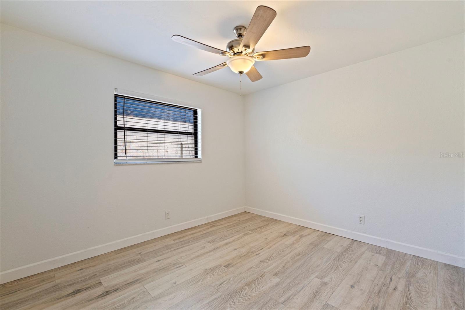Image 15 of 33 For 231 93rd Avenue N