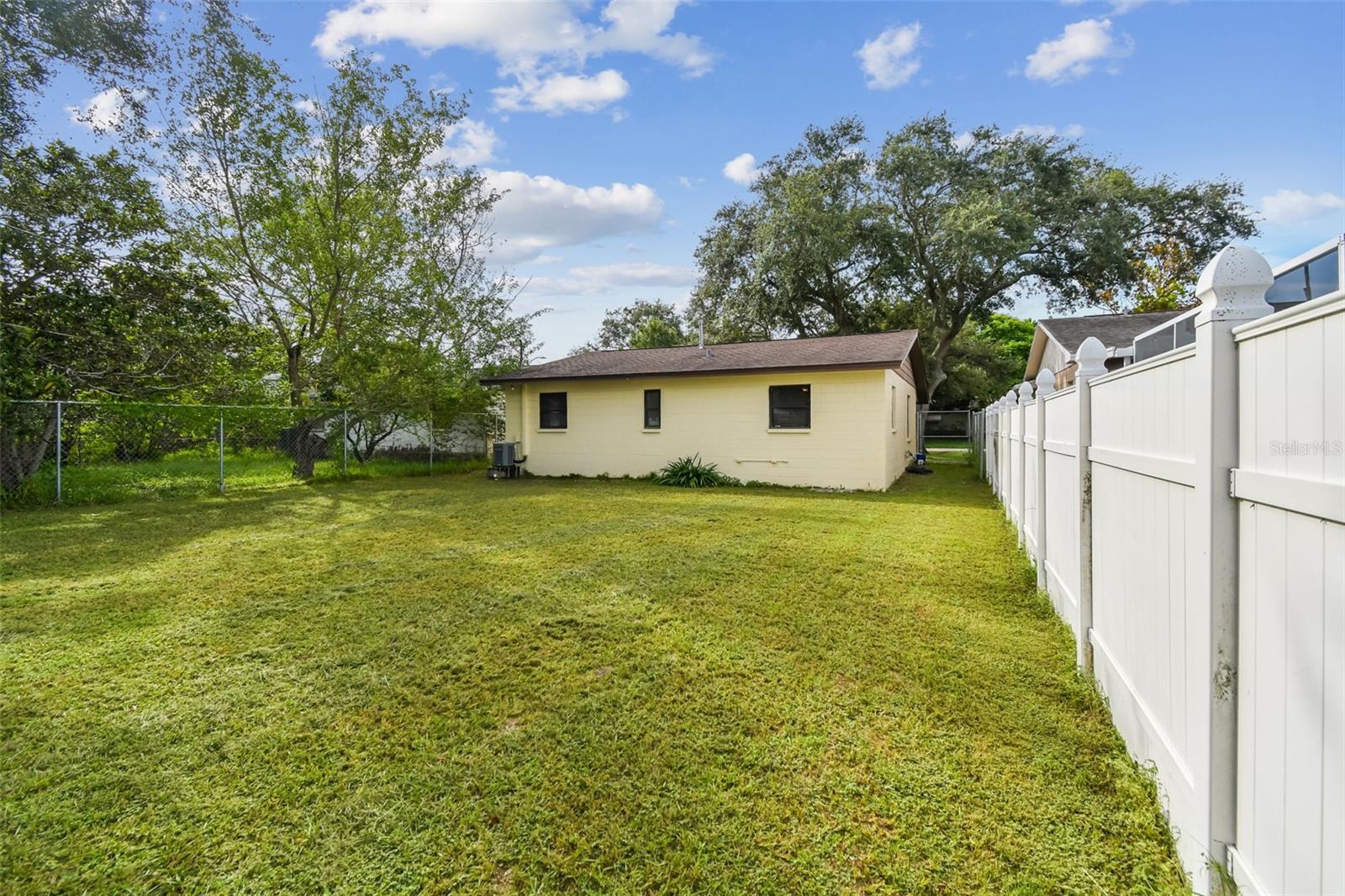 Image 20 of 33 For 231 93rd Avenue N