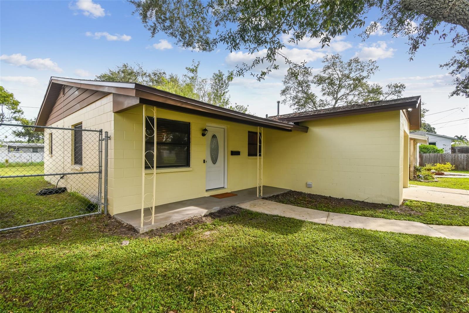 Image 28 of 33 For 231 93rd Avenue N