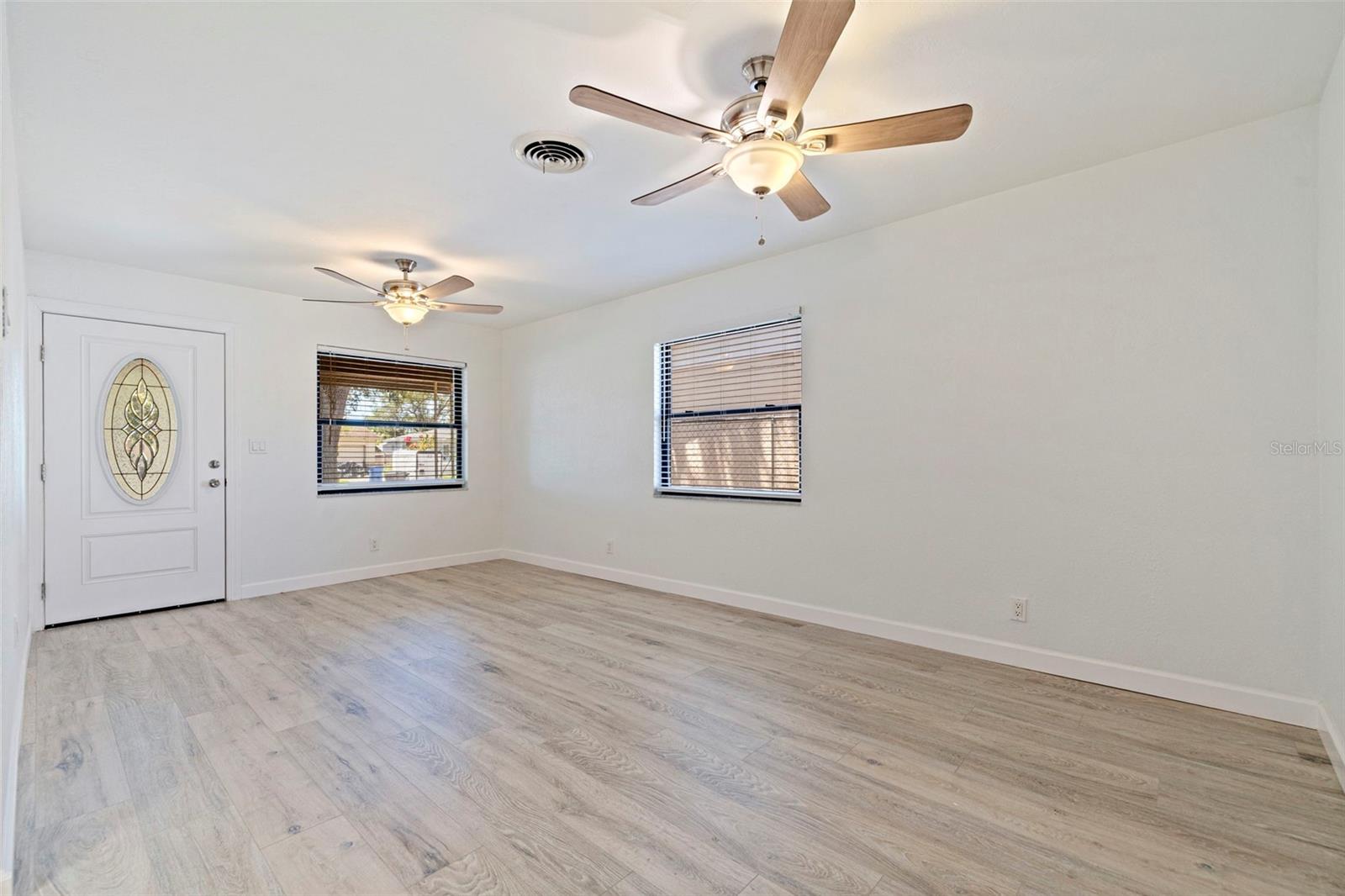 Image 6 of 33 For 231 93rd Avenue N