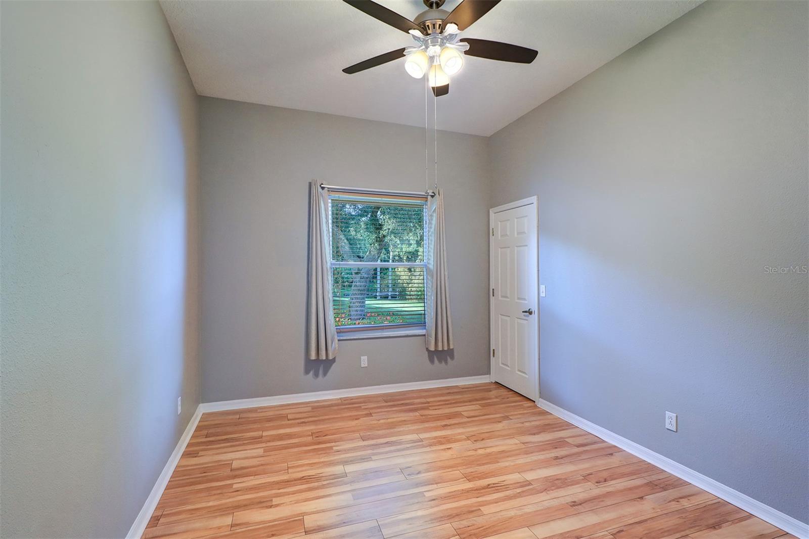 Listing photo id 21 for 1640 Parker Pointe Boulevard