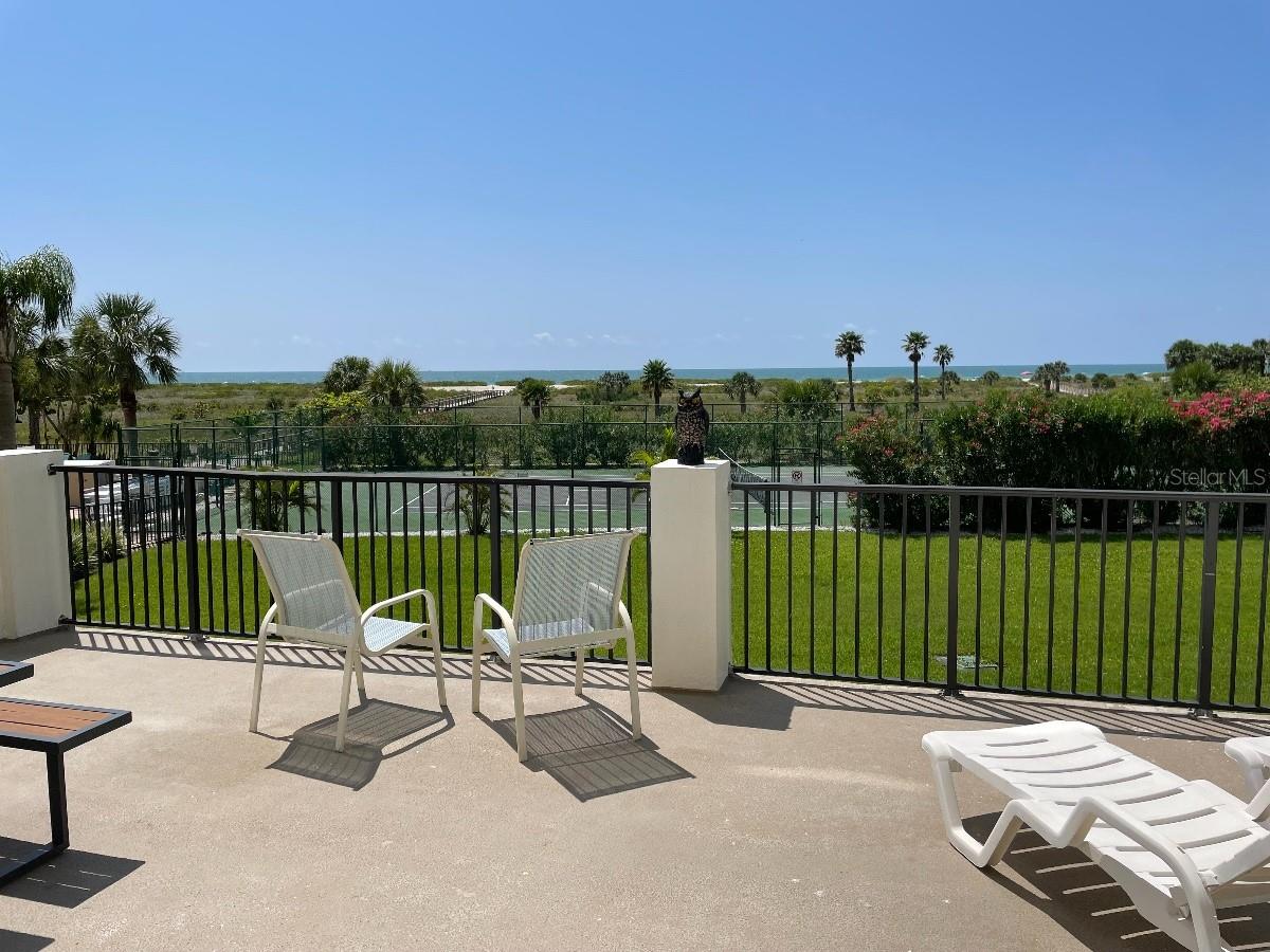 Image 11 of 41 For 1230 Gulf Boulevard 207