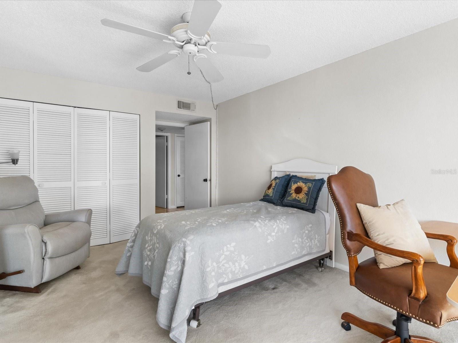 Listing photo id 18 for 220 Belleview Boulevard 702