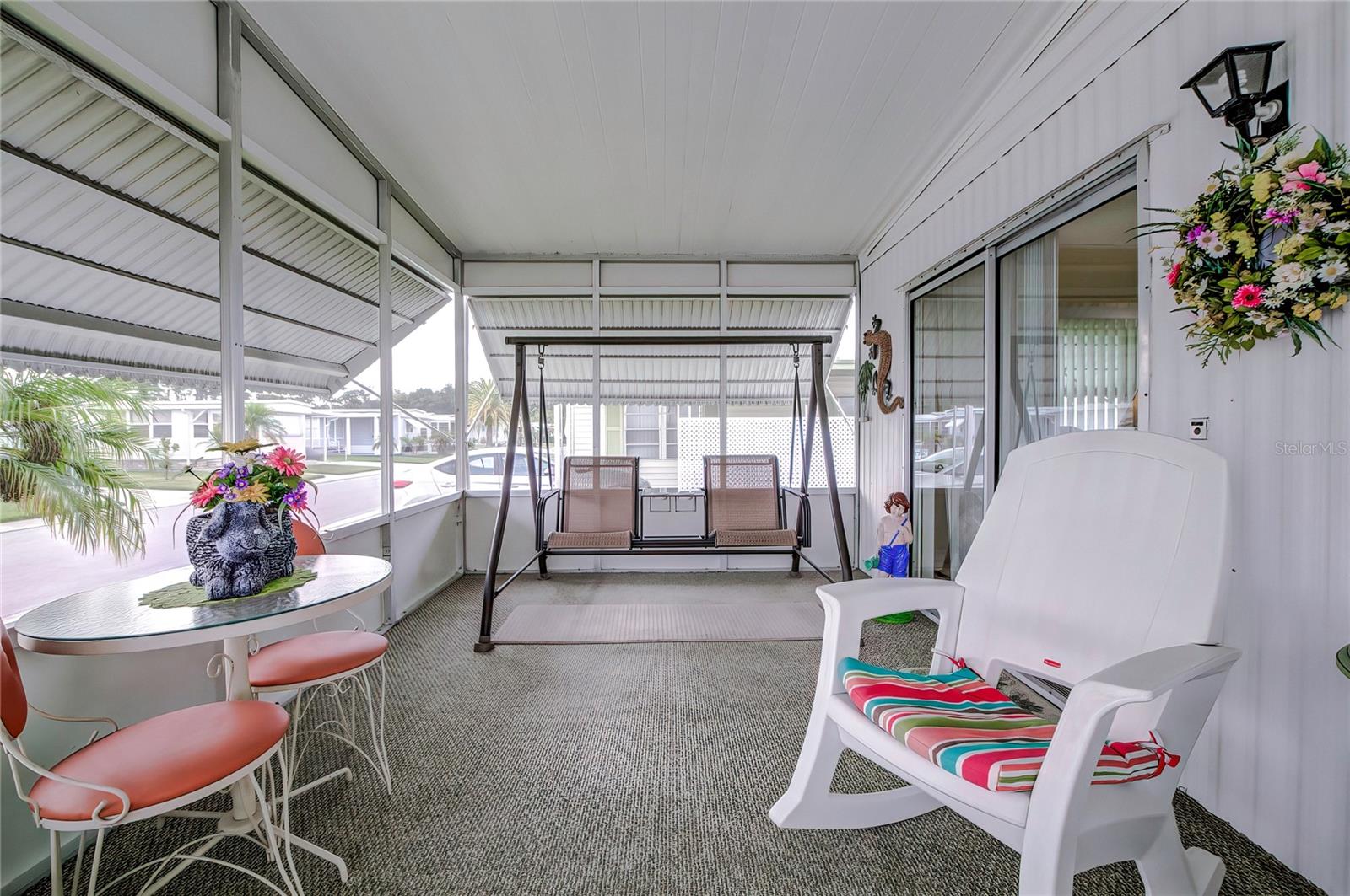 Listing photo id 20 for 3243 Hampshire Drive