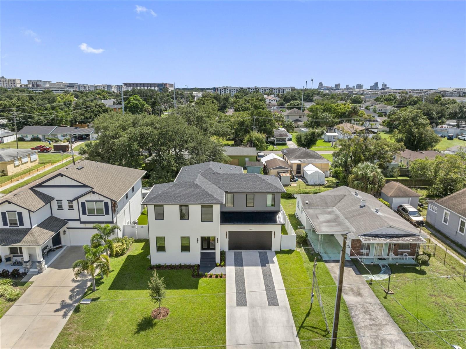 Listing photo id 30 for 1304 Arch Street