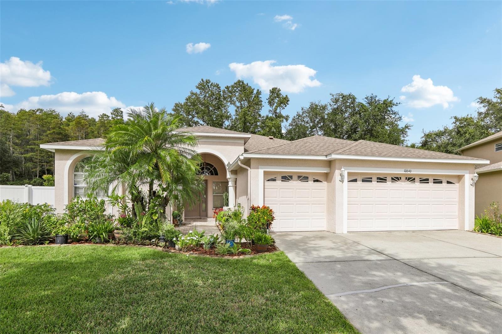 Details for 10640 Grand Riviere Drive, TAMPA, FL 33647