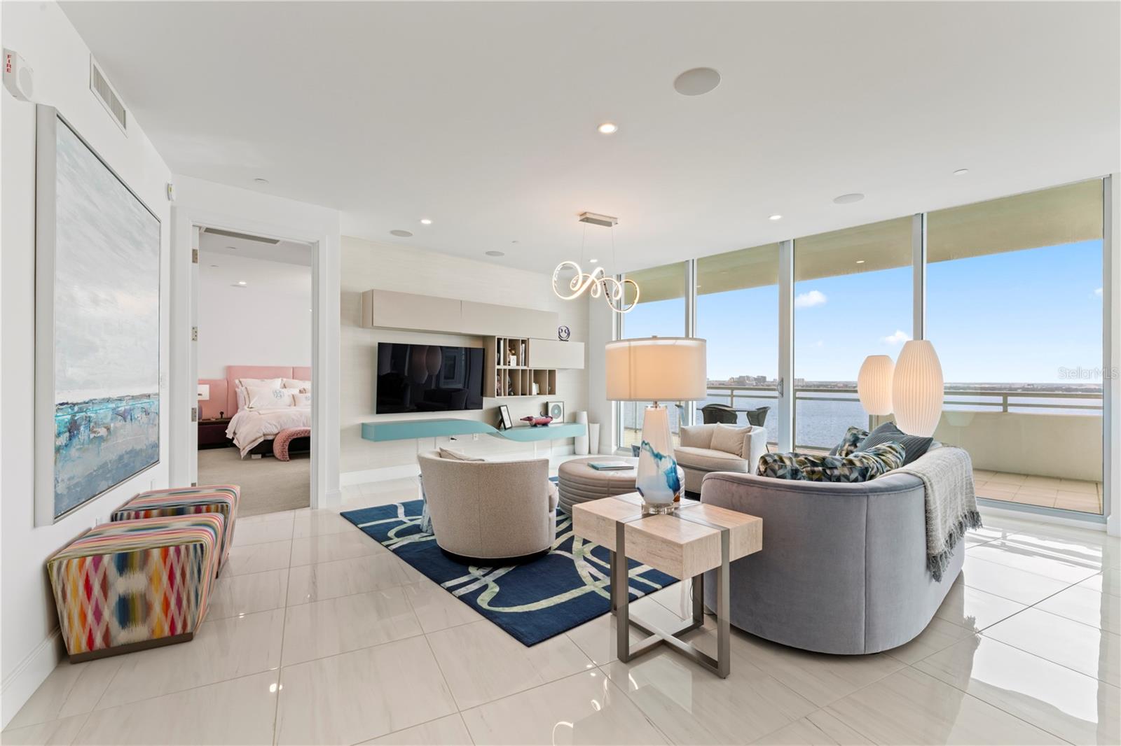 Listing photo id 17 for 3401 Bayshore Boulevard 1801