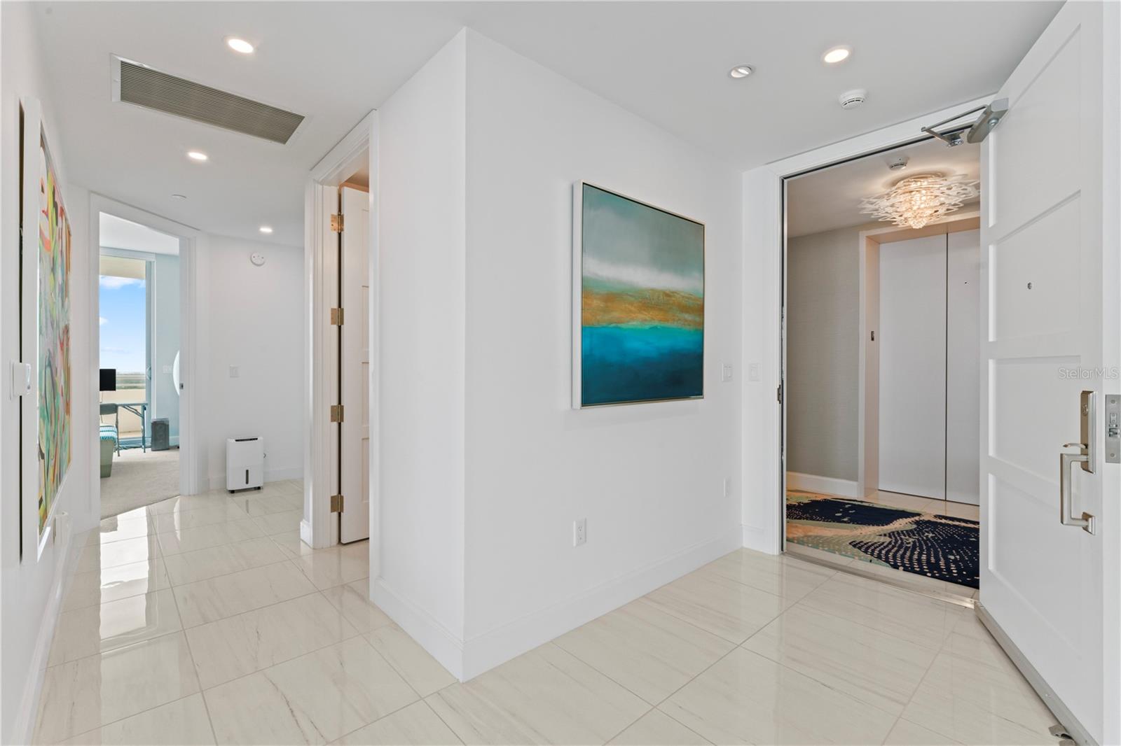 Listing photo id 29 for 3401 Bayshore Boulevard 1801