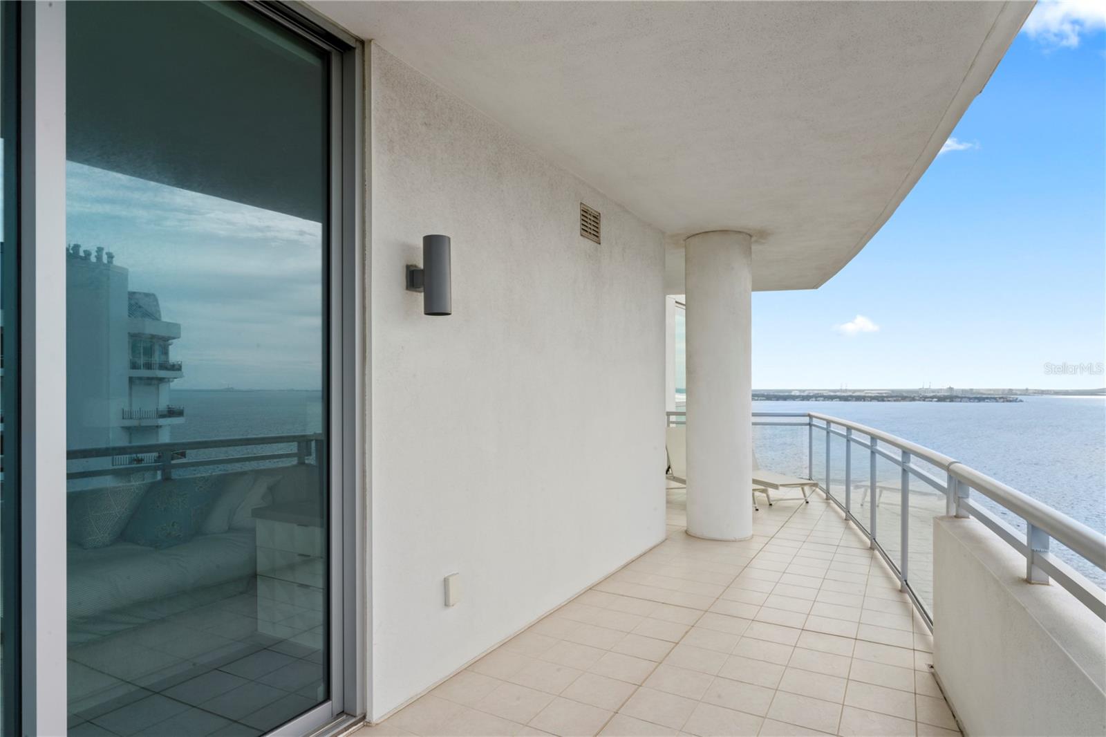 Listing photo id 44 for 3401 Bayshore Boulevard 1801