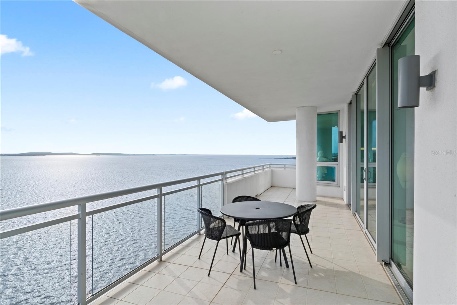 Listing photo id 47 for 3401 Bayshore Boulevard 1801