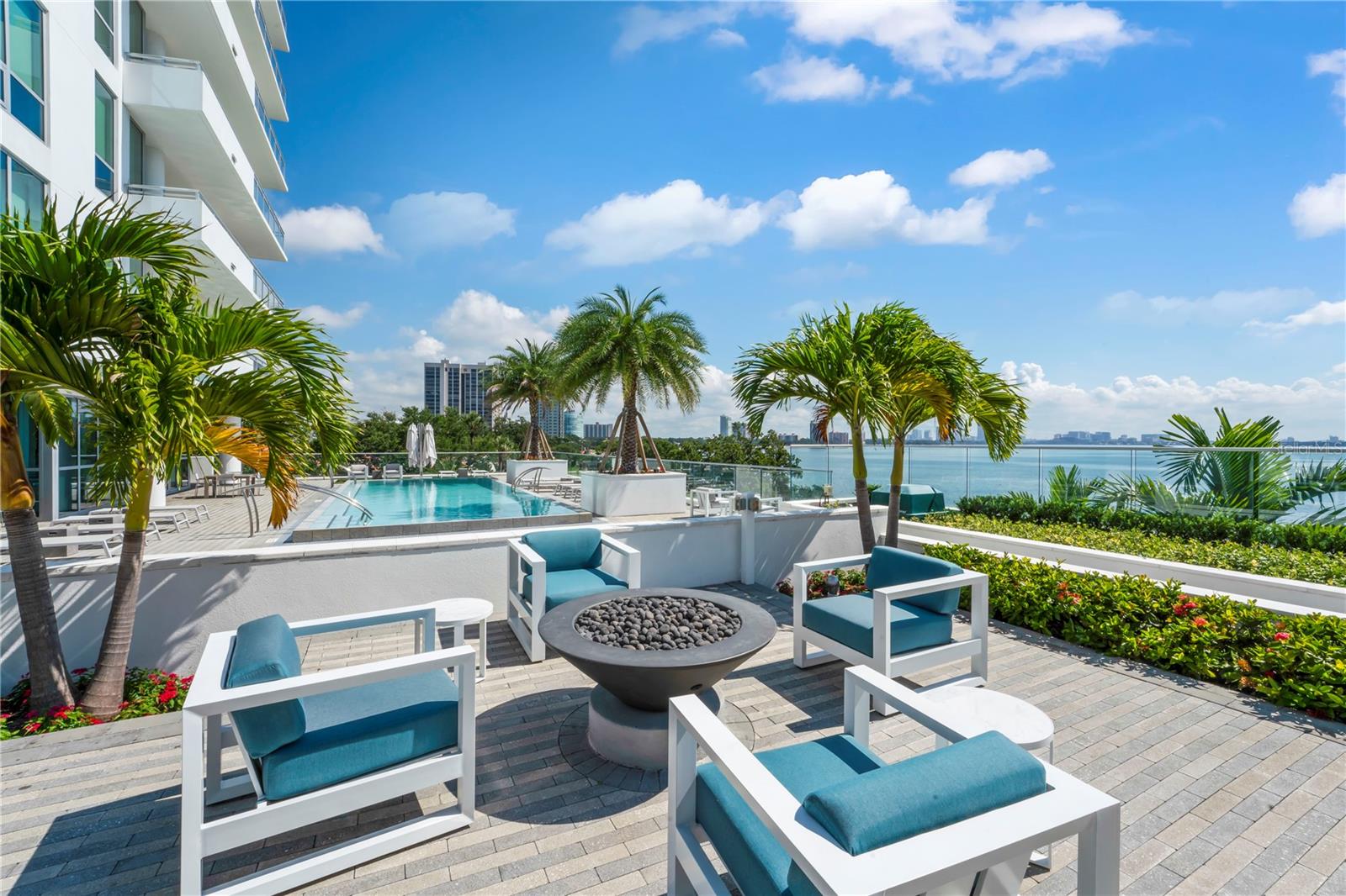 Listing photo id 50 for 3401 Bayshore Boulevard 1801