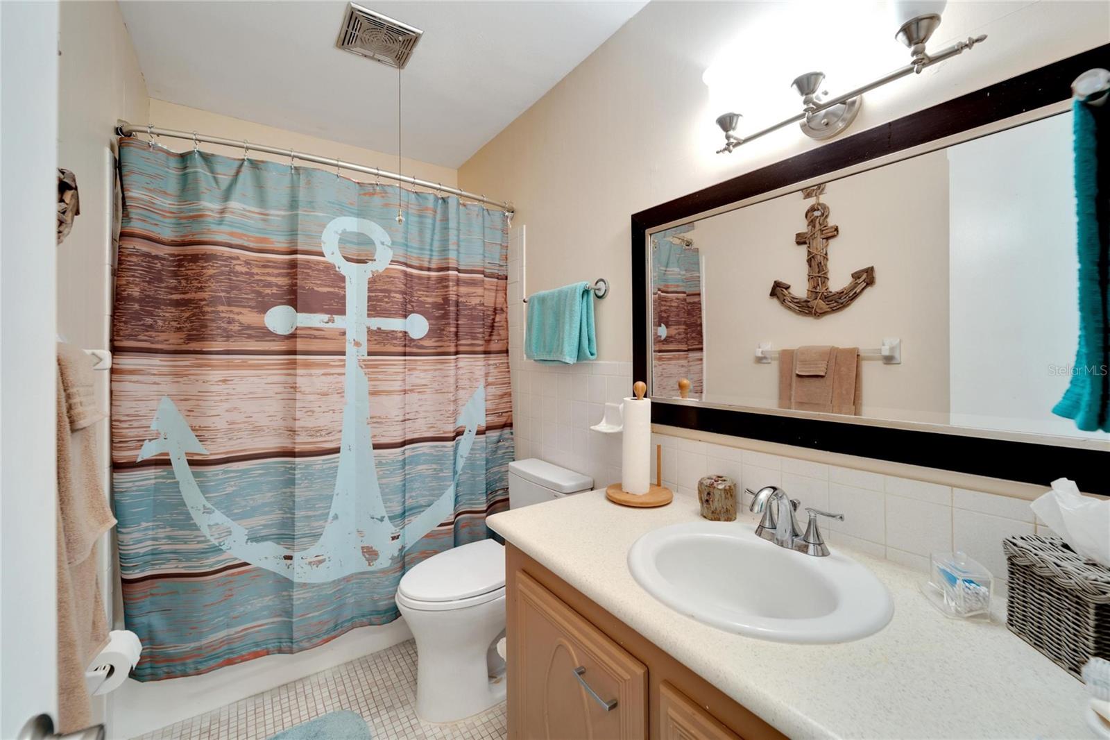 Listing photo id 29 for 5286 81st Street N 4