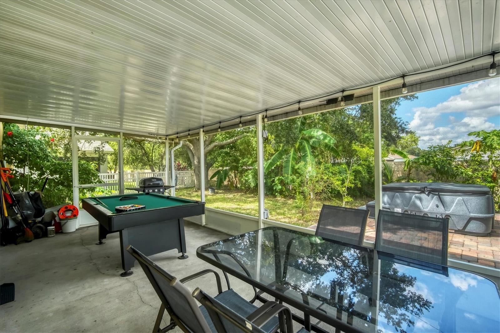 Listing photo id 20 for 1122 Vinetree Drive