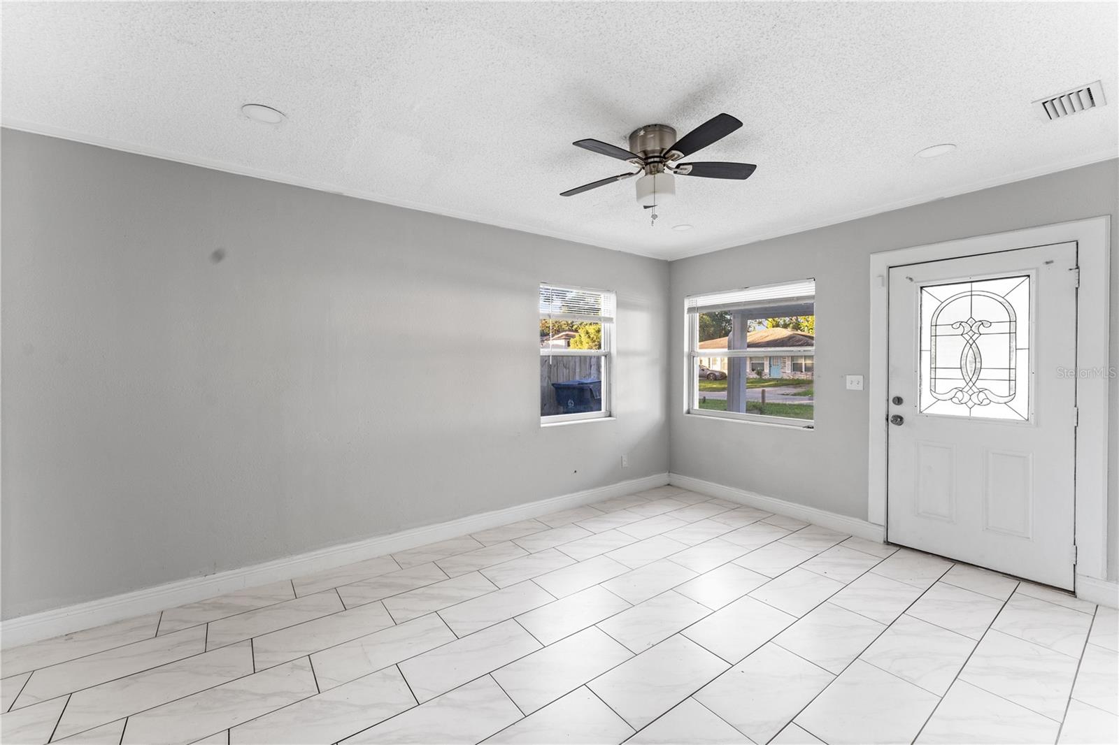 Listing photo id 20 for 9407 15th Street