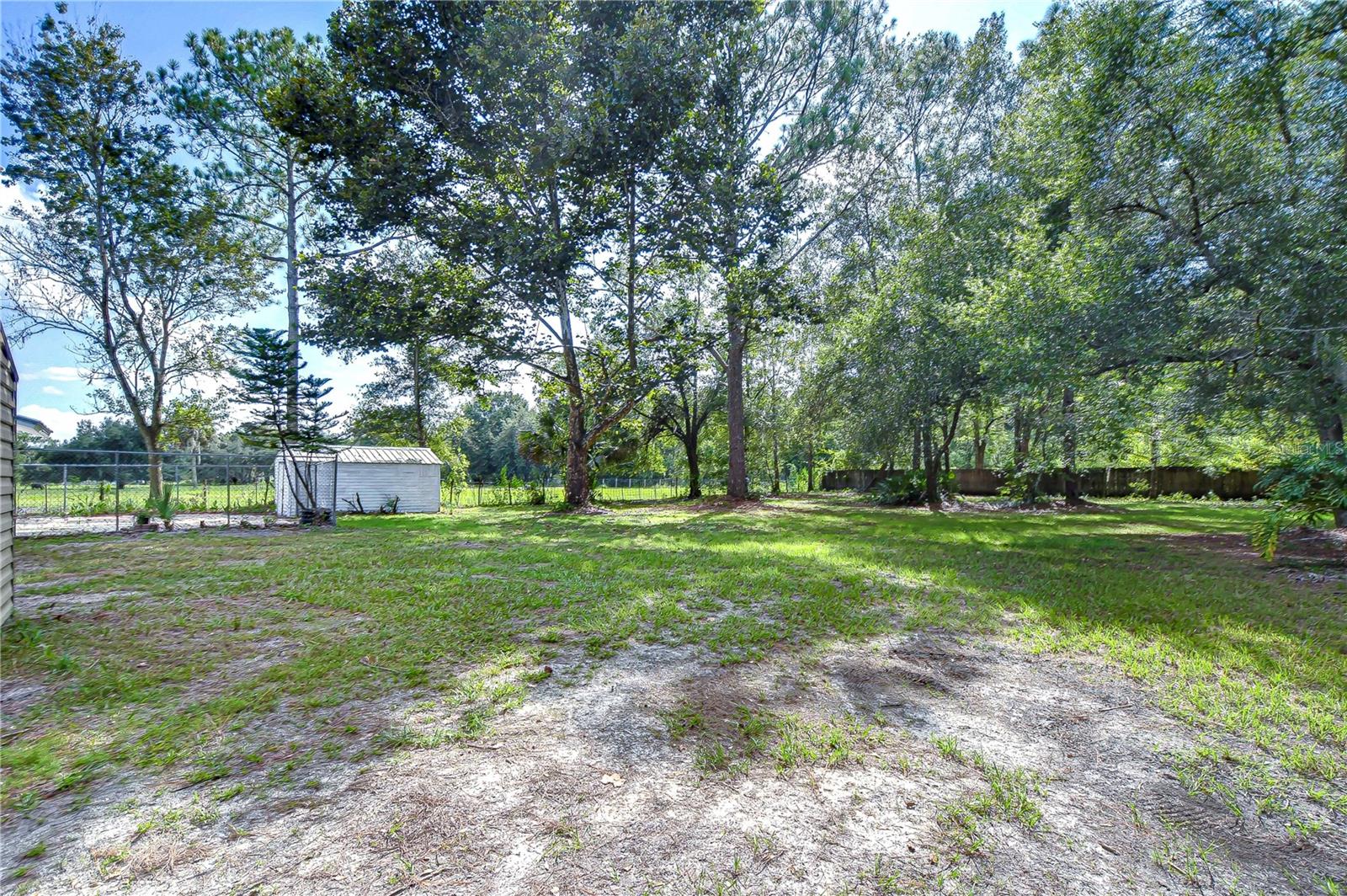 Listing photo id 49 for 7249 Berry Road