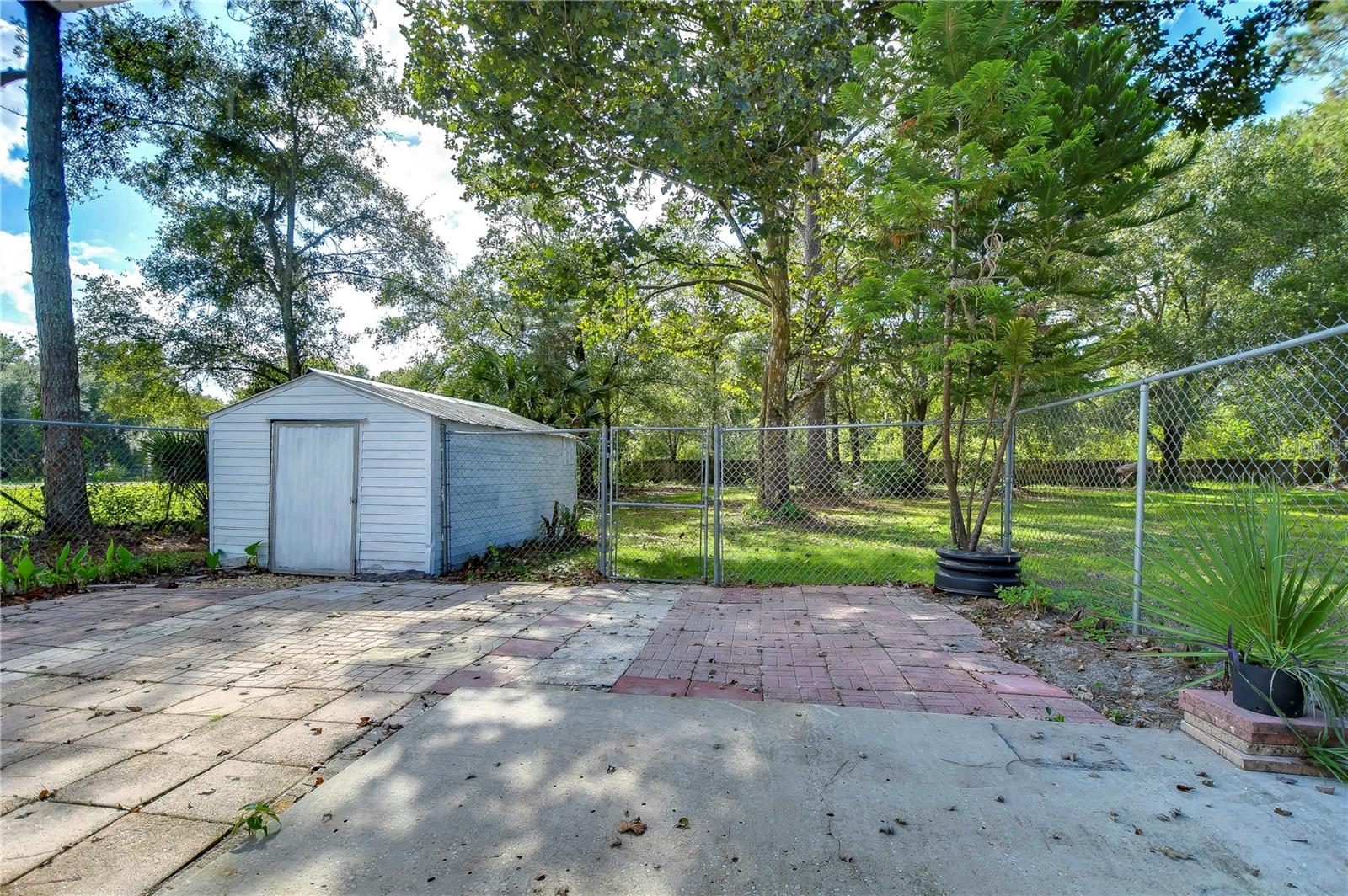 Listing photo id 62 for 7249 Berry Road