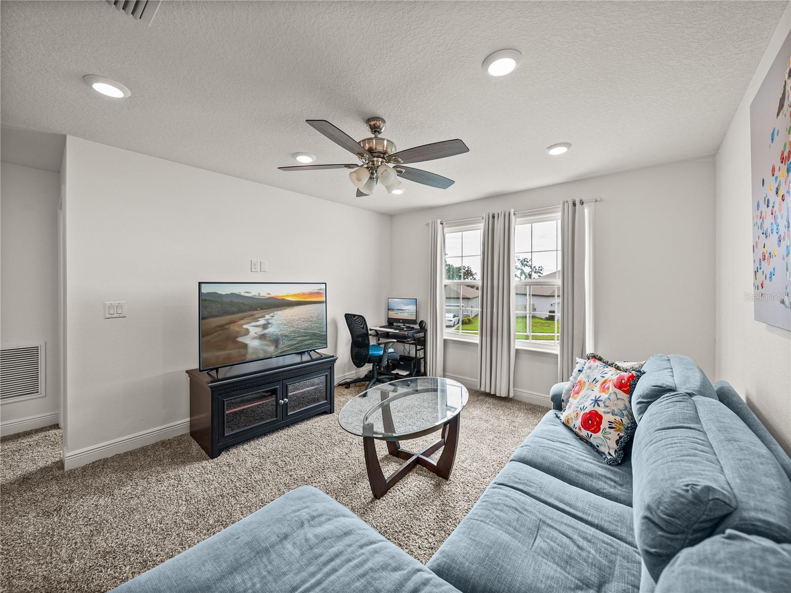 Listing photo id 26 for 11431 Thorn Day Court