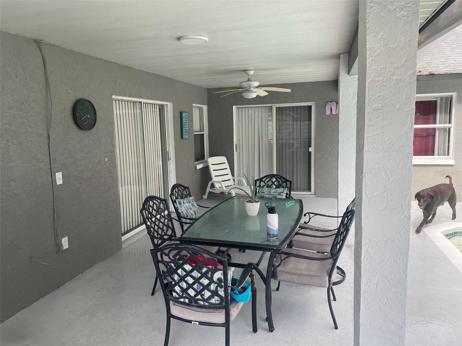 Listing photo id 24 for 809 Daphne Drive