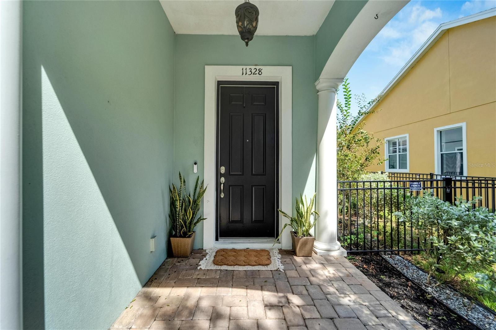 Listing photo id 7 for 11328 Grand Winthrop Avenue