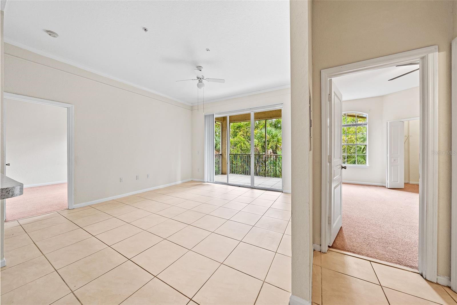 Image 10 of 31 For 17112 Carrington Park Drive 922