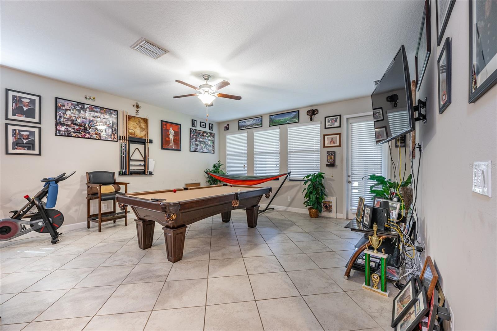 Listing photo id 12 for 11010 Little Blue Heron Drive