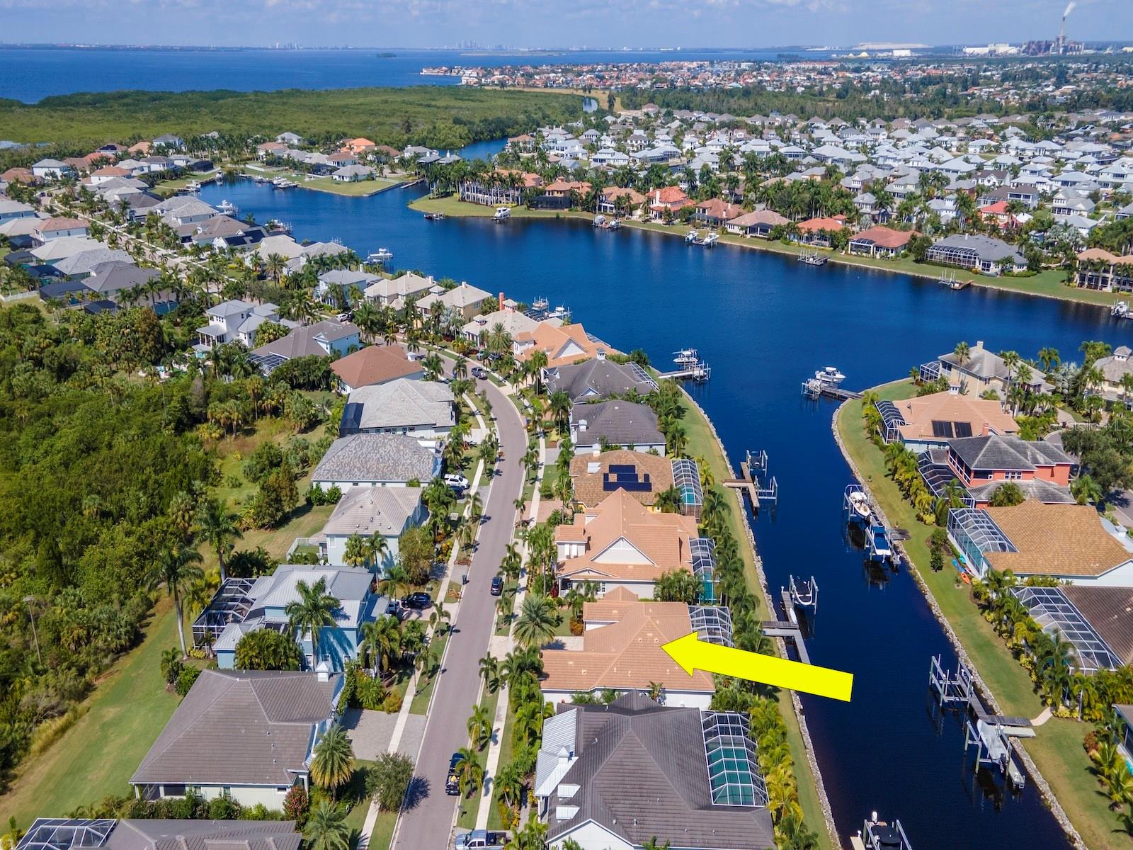 Listing photo id 37 for 717 Manns Harbor Drive