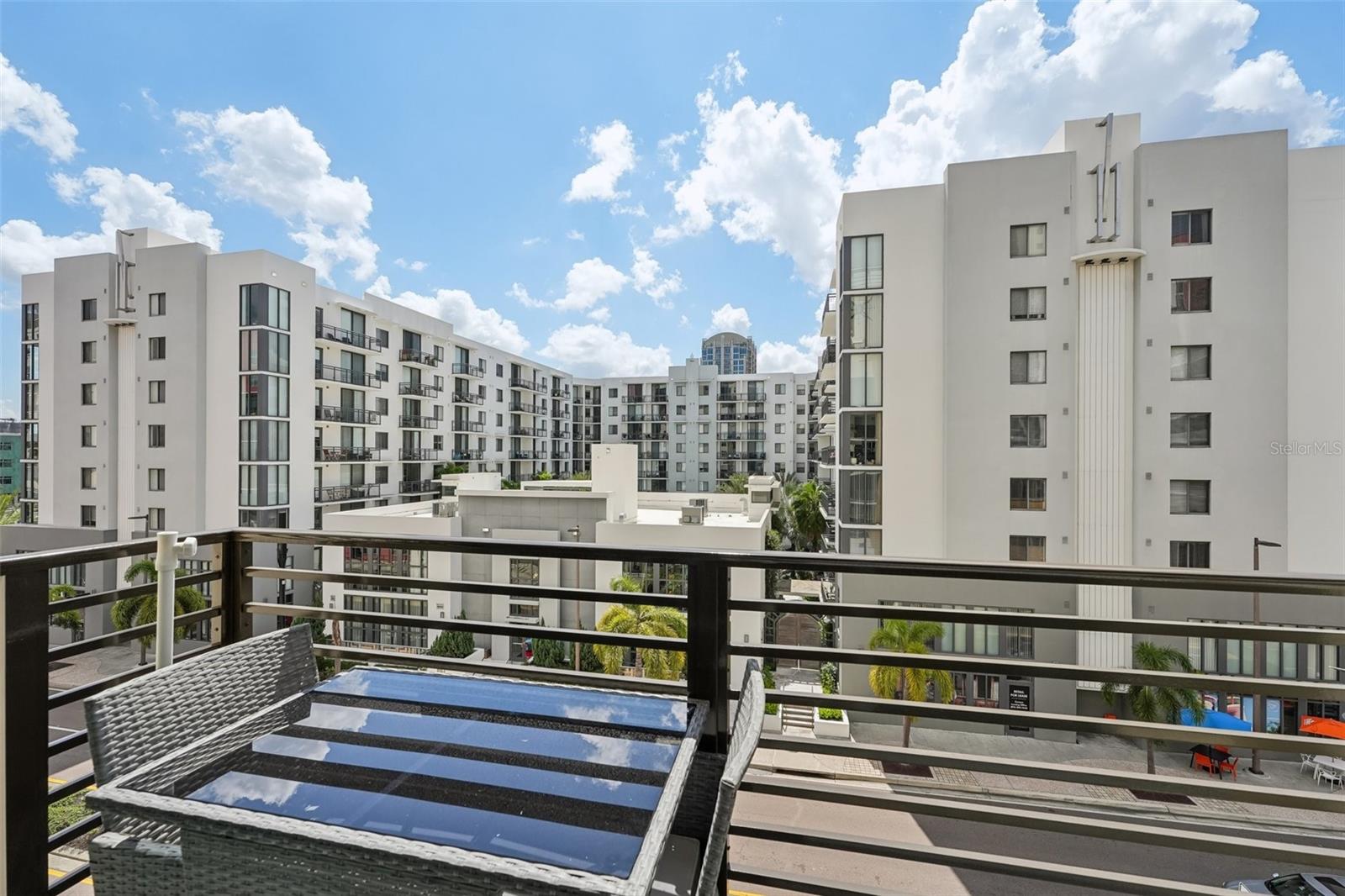 Listing photo id 36 for 1208 Kennedy Boulevard 411