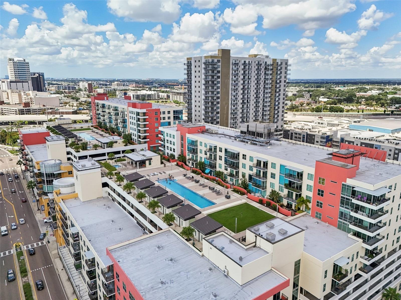 Listing photo id 40 for 1208 Kennedy Boulevard 411