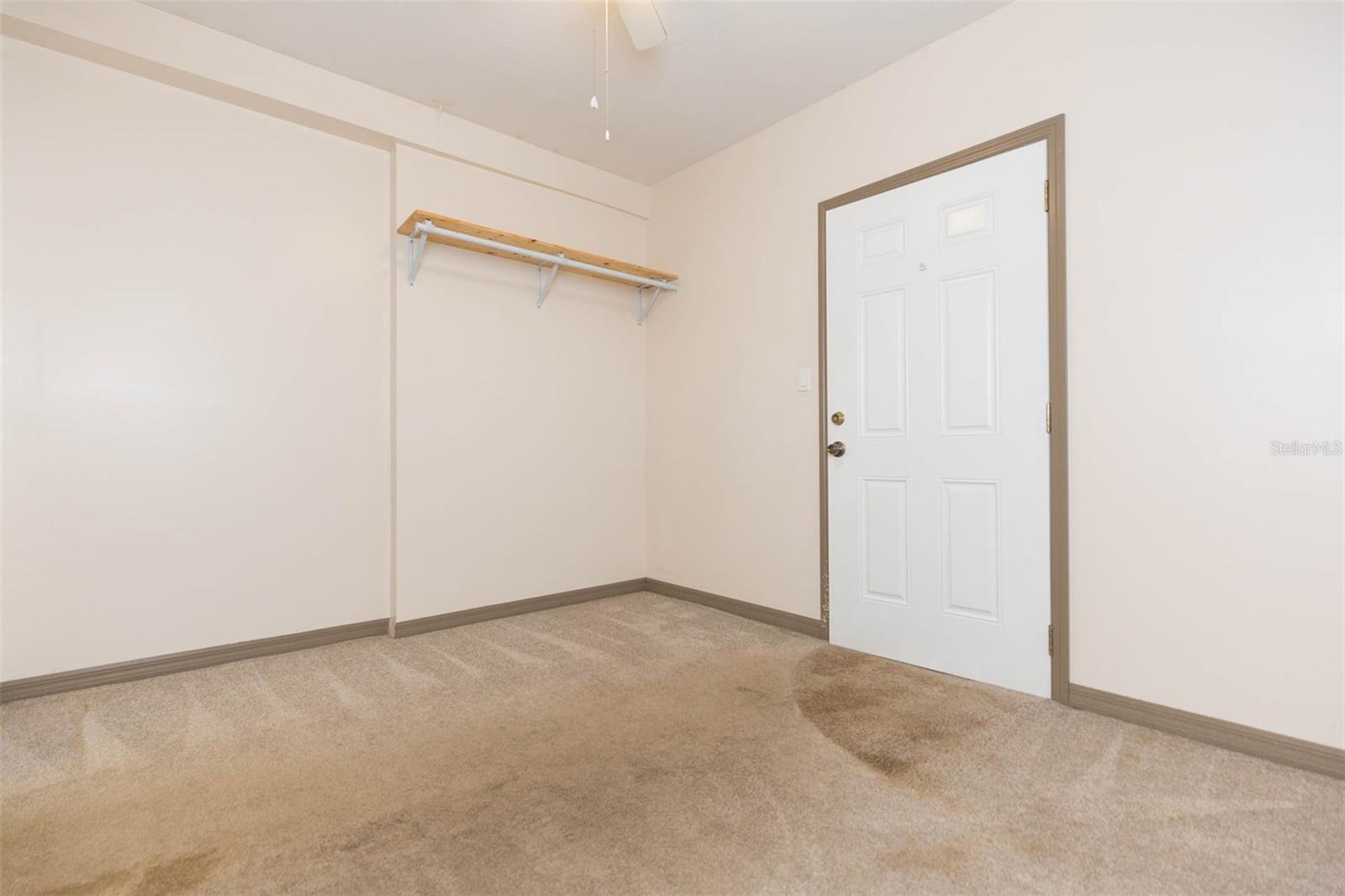 Listing photo id 21 for 2804 Holloway Road