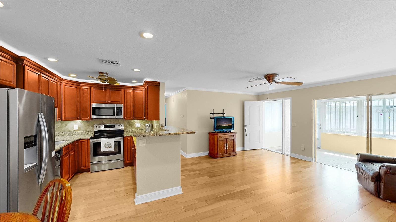 Image 11 of 50 For 2712 Whitebridge Drive B