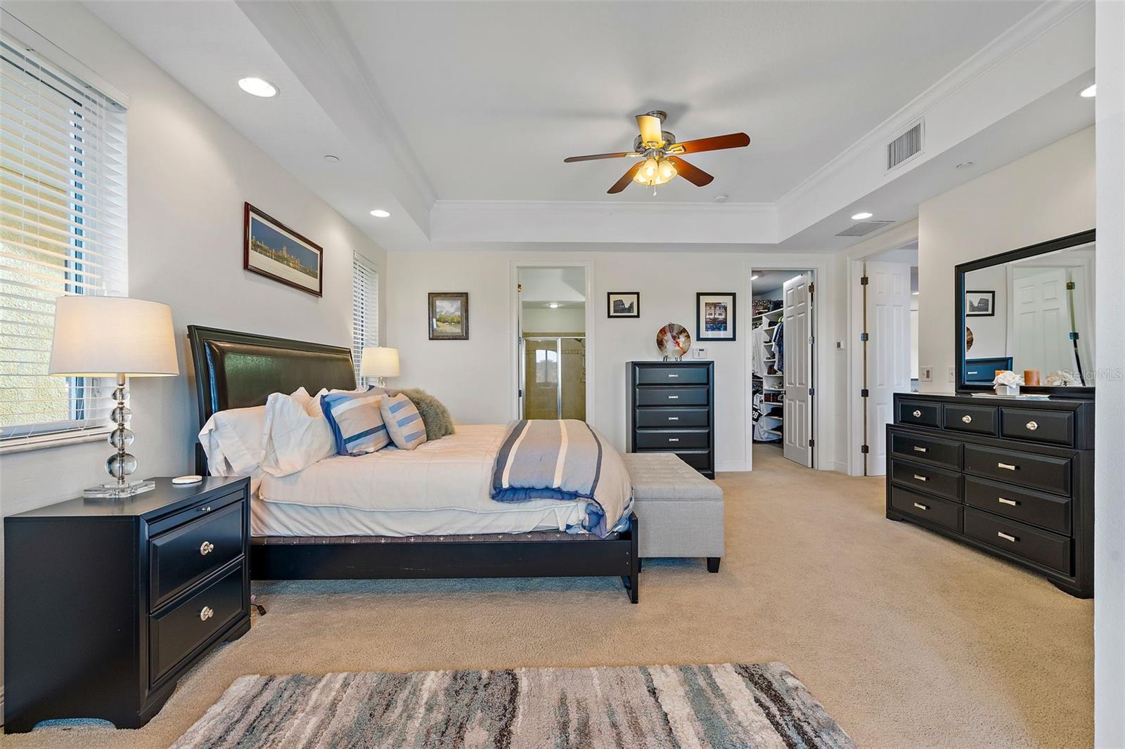 Image 30 of 63 For 43 Bayview Court S #a