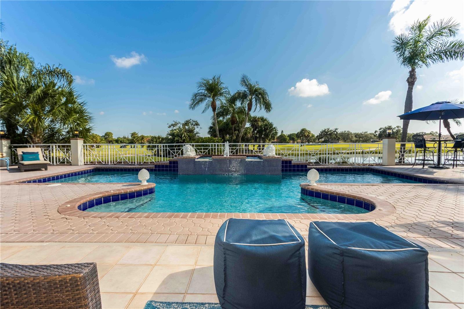 Listing photo id 24 for 7877 Bayou Club Boulevard