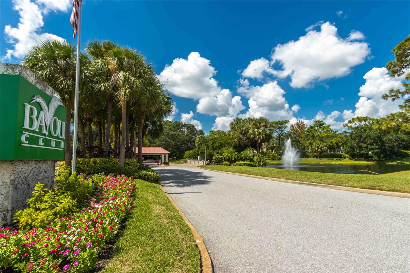 Listing photo id 55 for 7877 Bayou Club Boulevard