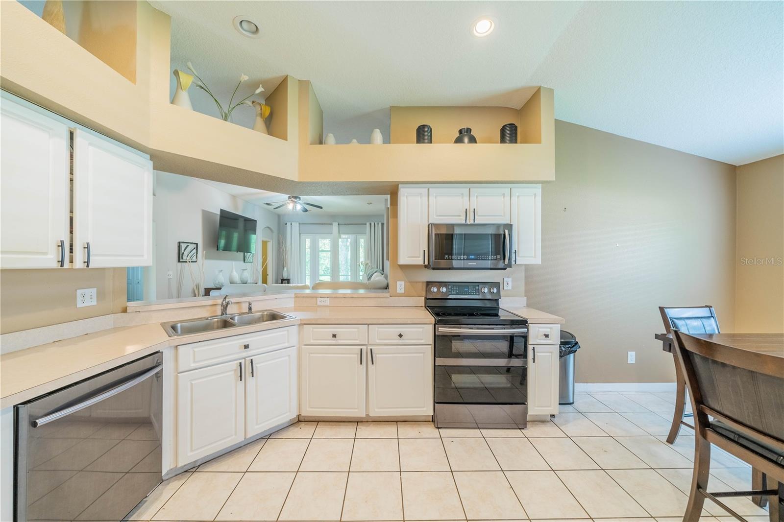 Image 13 of 48 For 14604 Corkwood Drive