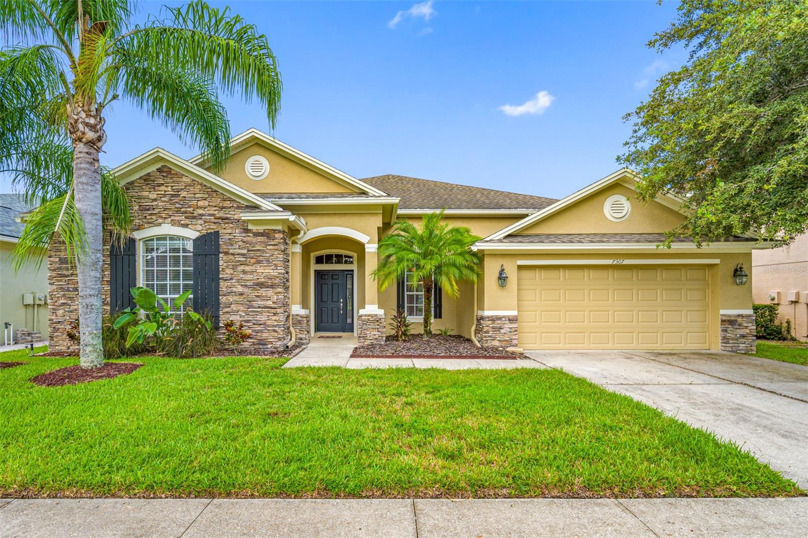 Details for 7307 Derwent Glen Circle, LAND O LAKES, FL 34637