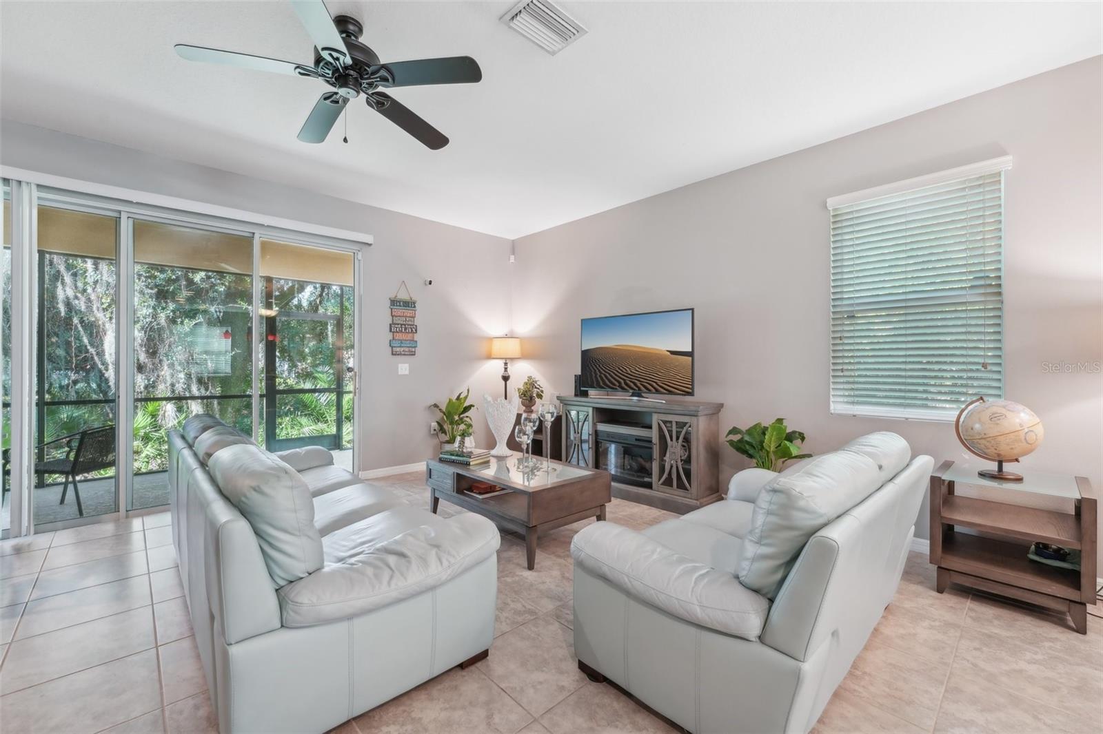 Listing photo id 8 for 13926 Snapper Fin Lane