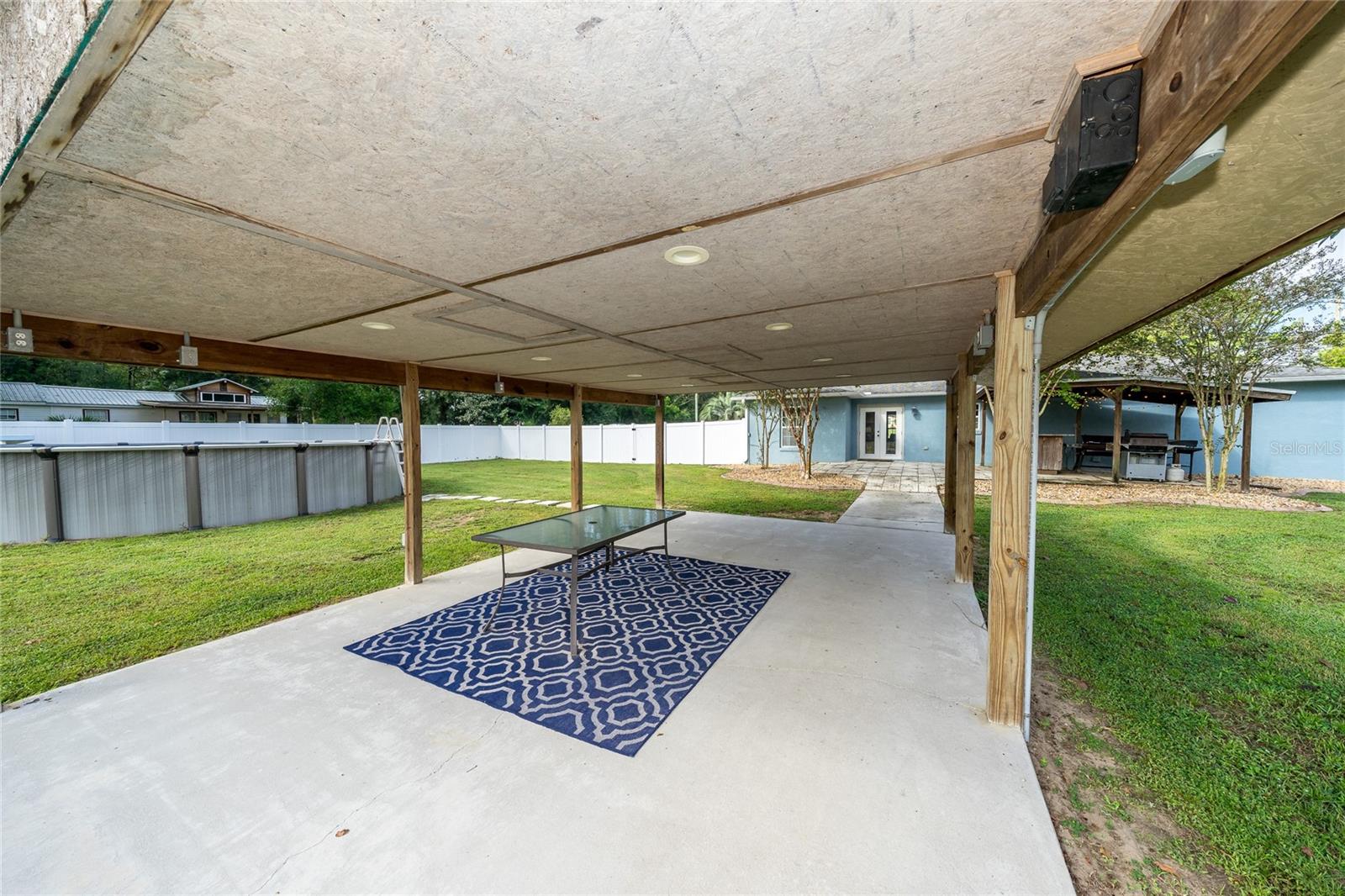 Listing photo id 27 for 9828 Yawn Road